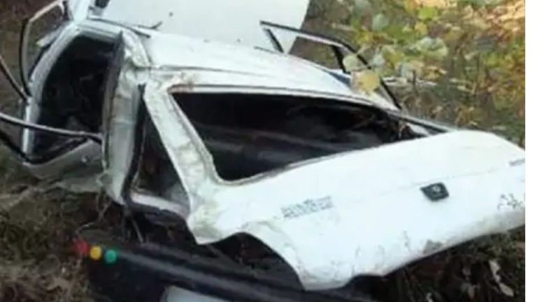 शिमला: खाई में गिरी कार, एक की मौत, 4 घायल, संतुलन बिगड़ने से हुआ हादसा