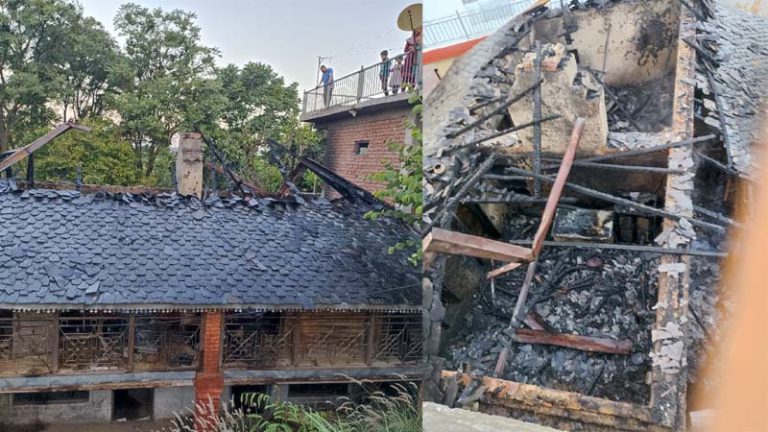 आग की भेंट चढ़ा स्लेटपोश मकान , दो लाख के करीब नुकसान