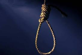 शिमला : निजी कंपनी में कार्यरत 42 वर्षीय व्यक्ति ने फंदा लगाकर की आत्महत्या।