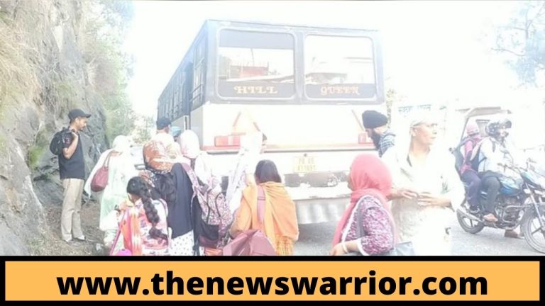 बिलासपुर: टूरिस्ट बस ने अल्टो कार व ट्रक को मारी टक्कर, 8 लोग घायल