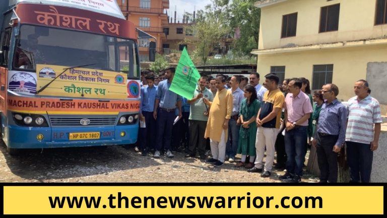 मंत्री राजेंद्र गर्ग ने कौशल विकास जागरूकता कौशल रथ को हरी झंडी दिखाकर किया रवाना