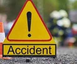 शिमला : समरहिल में कार दुर्घटनाग्रस्त , चालक गंभीर रूप से घायल