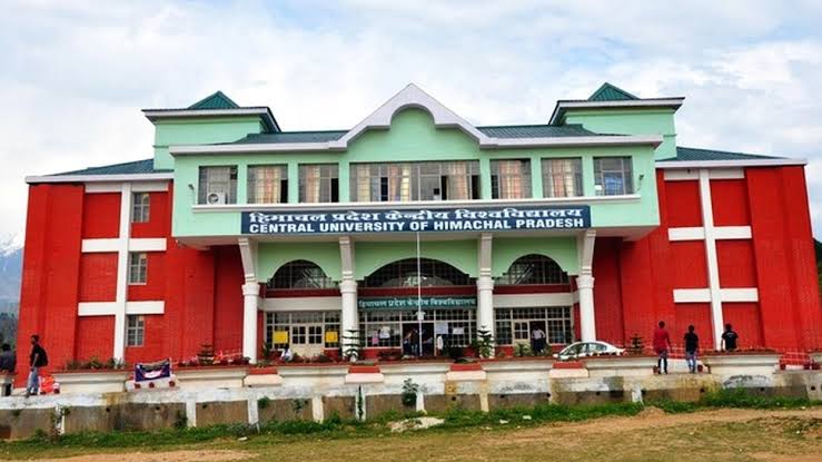 हिमाचल : केंद्रीय विश्वविद्यालय ने शीतकालीन छुट्टियाँ की रद्द ,16 जनवरी से लगेंगी कक्षाएँ