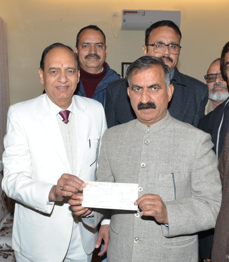 के. के. कश्यप ने मुख्यमंत्री राहत कोष में दिया 1,01000 रुपये रुपये का अंशदान