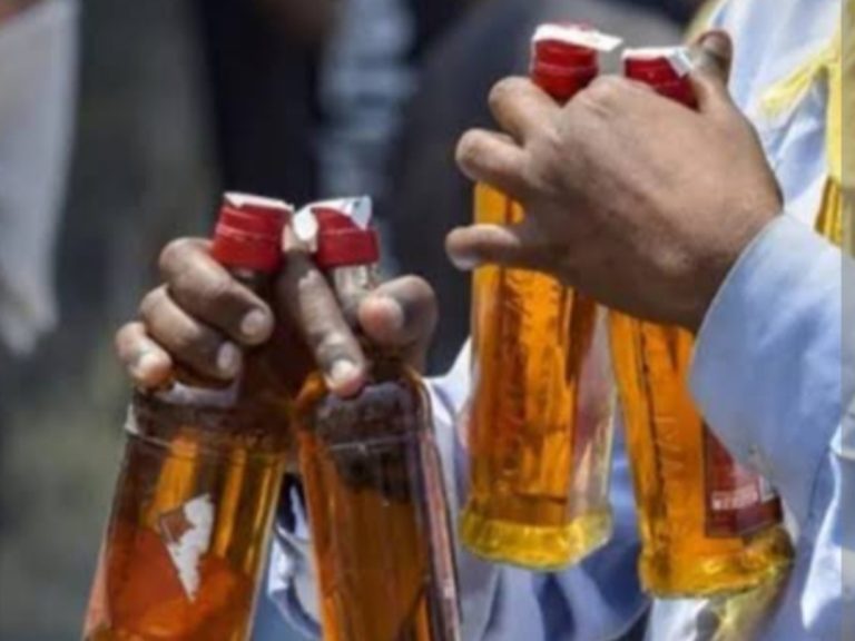 मंडी : मलोह बाजार में दुकान से 2250 मिलिलीटर अवैध शराब बरामद, मामला दर्ज